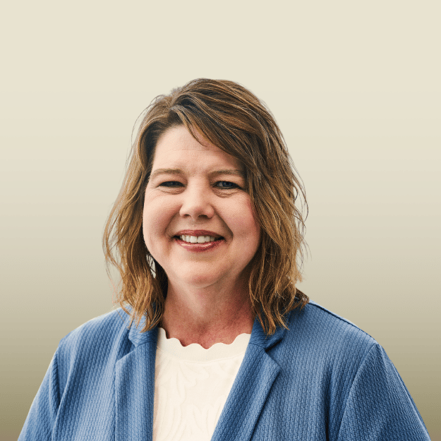 Kim Segui, VP, Regional Retail Manager for OakStar Bank at the Bolivar North branch in Bolivar, Missouri.