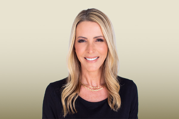 Liz Crutcher, VP, Mortgage Loan Originator for OakStar Bank in Missouri.