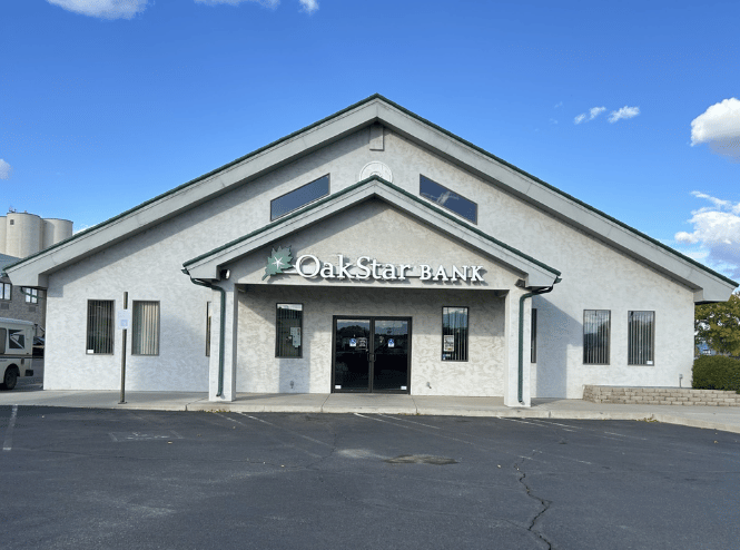 OakStar Bank's Delta branch at 150 Gunnison River Drive, seen from the parking lot.