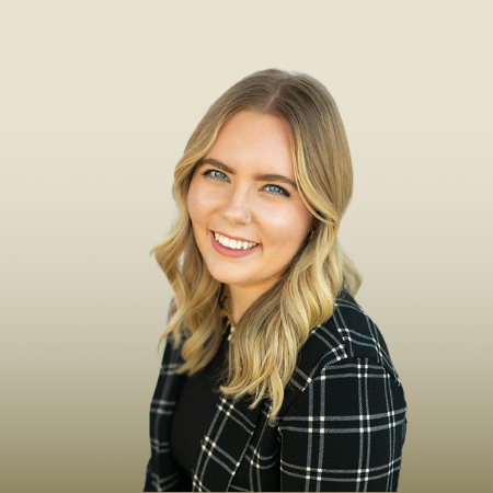 Grace Emery, Retail Manager for OakStar Bank in Camdenton, Missouri.