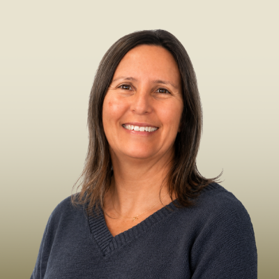 Heather Santos, Assistant Retail Manager for OakStar Bank in Lake Ozark, Missouri.