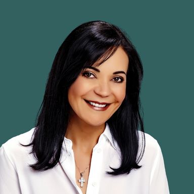 Professional photo of OakStar Bank Board of Directors member, Rita A. Baron.