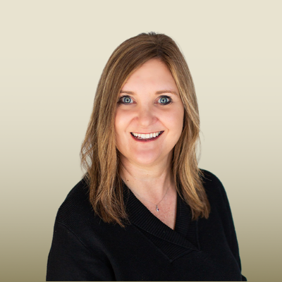 Brenda Yakle, VP, Regional Retail Manager for OakStar Bank in Osage Beach, Missouri.