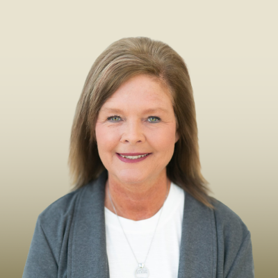 Julie Reese, Retail Manager for OakStar Bank in Mountain Grove, Missouri.