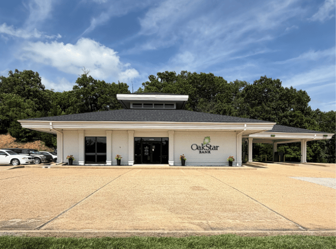 OakStar Bank's Sunrise Beach branch at 15774 N State Hwy 5, seen from the parking lot.
