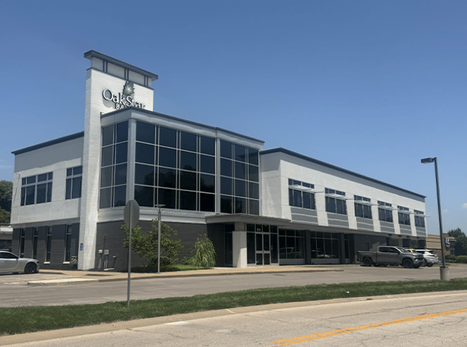 OakStar Bank's Shawnee branch at 10314 Shawnee Mission Parkway, seen from the parking lot.